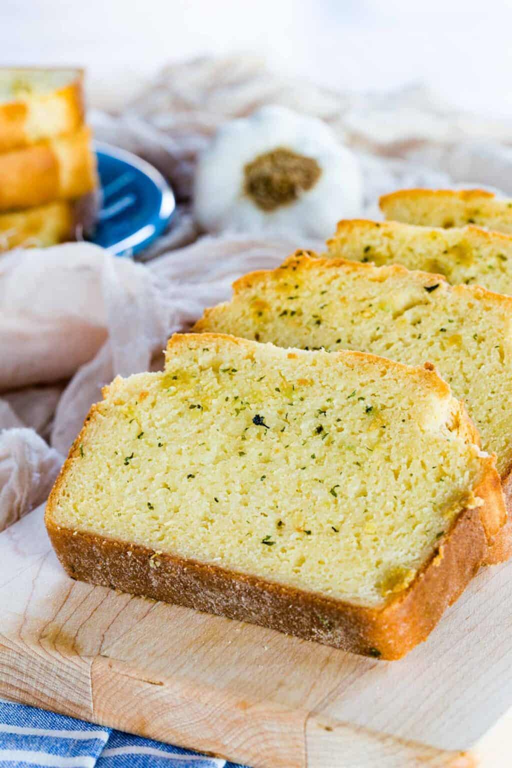 homemade-gluten-free-texas-toast-cupcakes-kale-chips