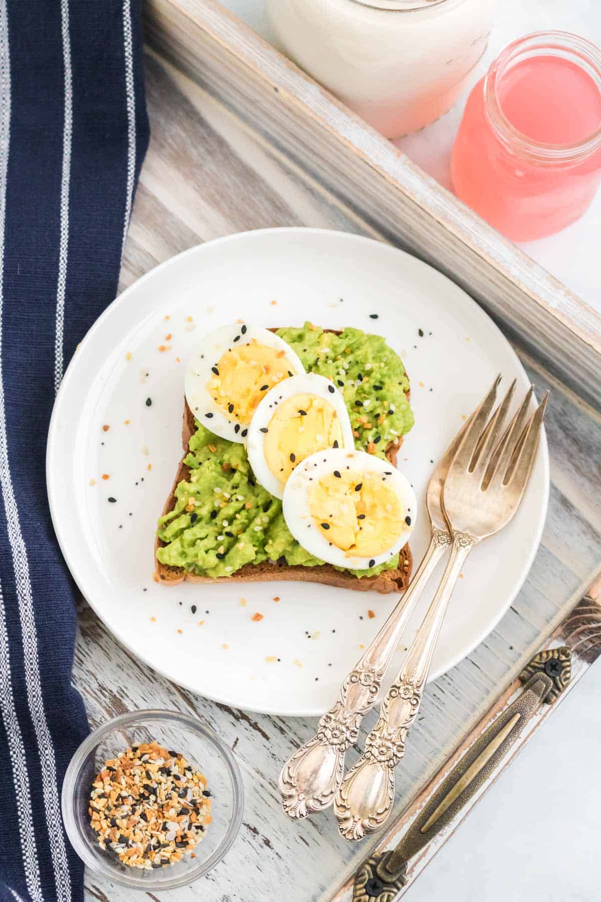 Avocado Toast with Everything Bagel Seasoning #glutenfree