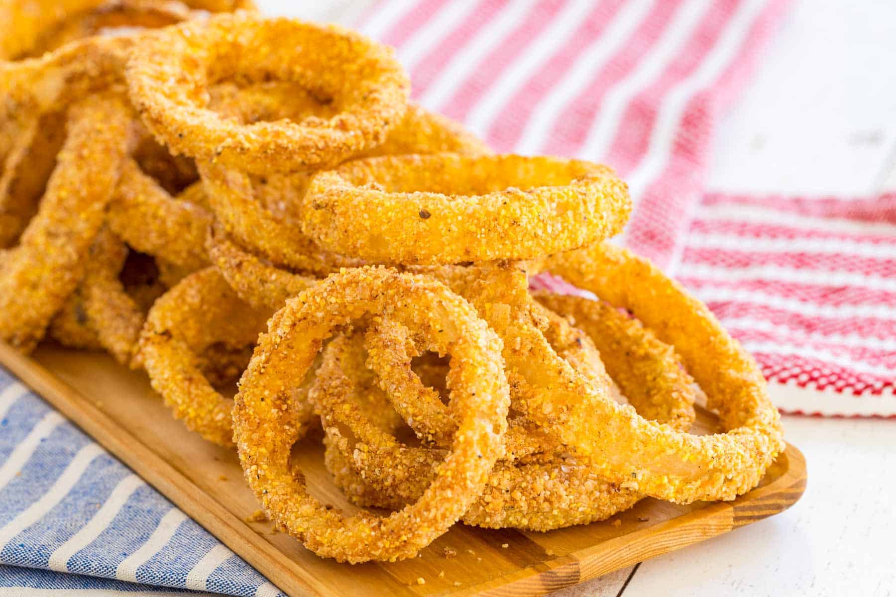 Crispy Air Fryer Onion Rings Cupcakes & Kale Chips