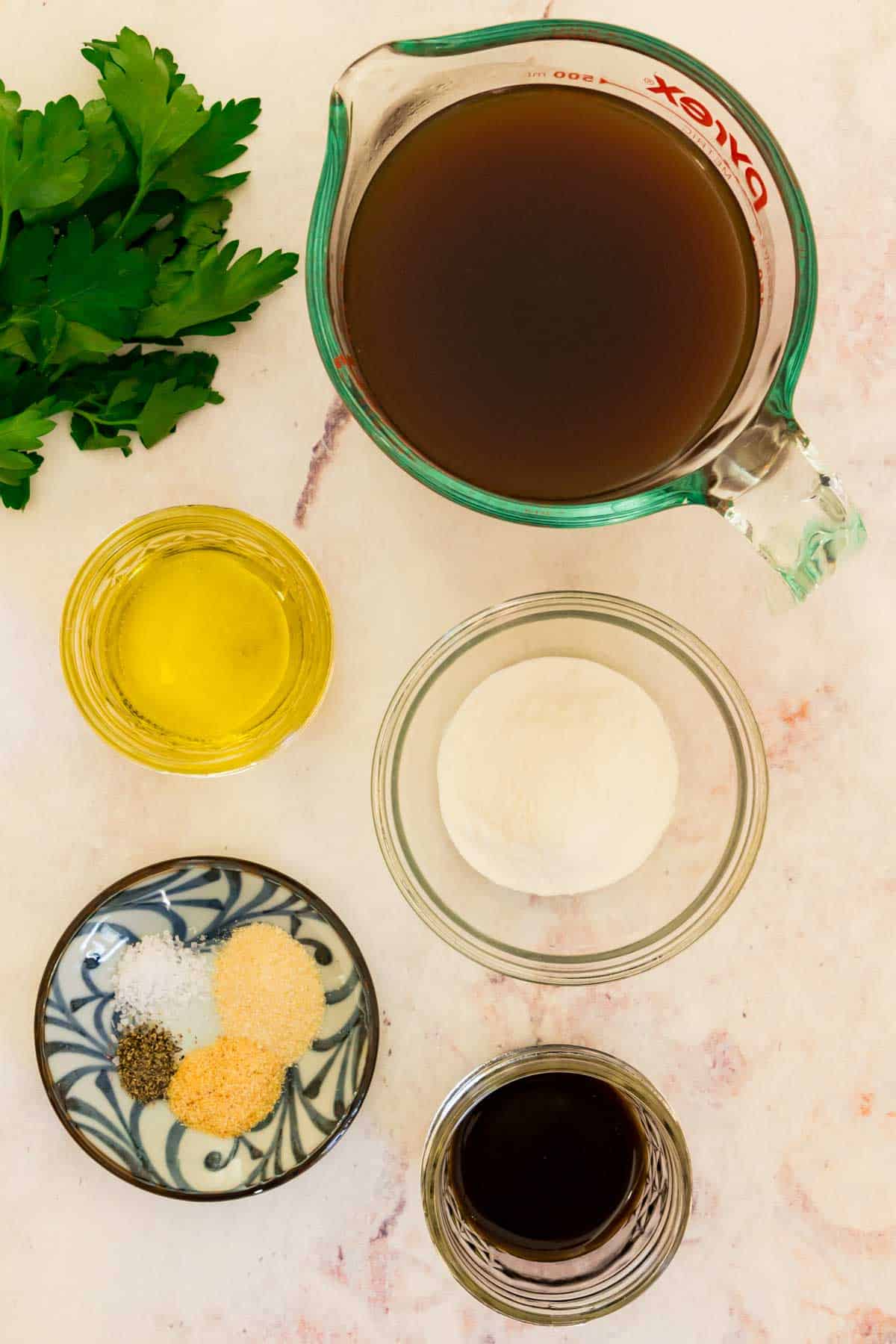 The ingredients for homemade gluten-free brown gravy.