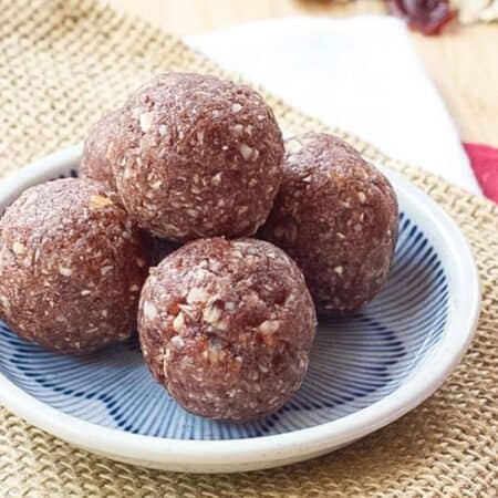 Cranberry-Almond-Energy-Balls-2-title.jpg