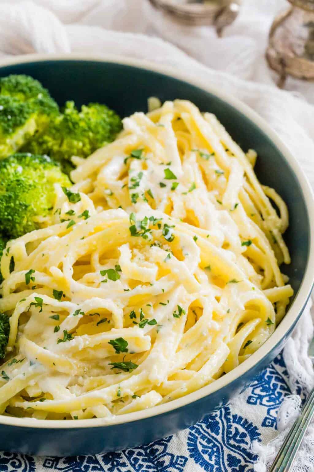 GlutenFree Fettuccine Alfredo Cupcakes and Kale Chips