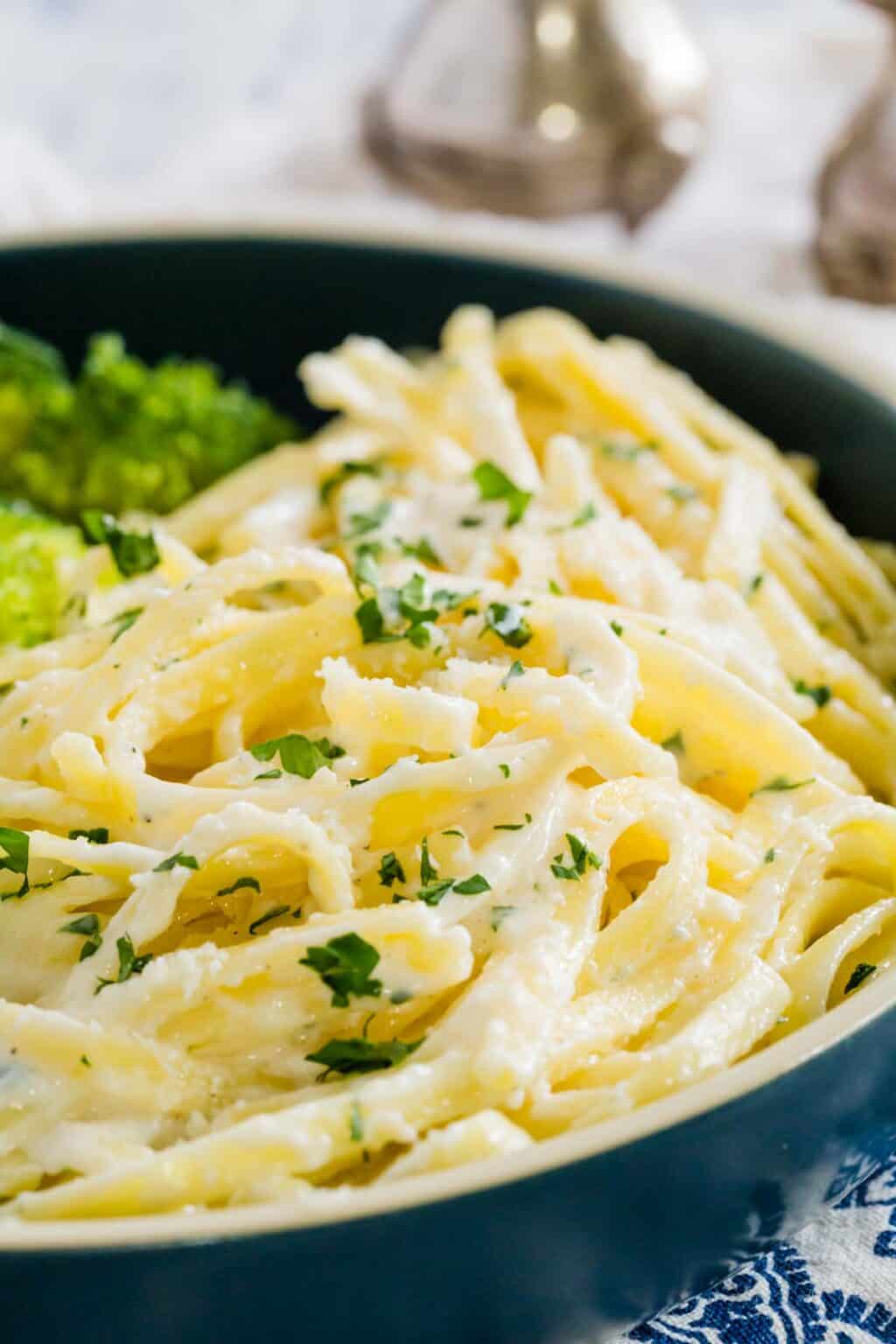 GlutenFree Fettuccine Alfredo Cupcakes and Kale Chips
