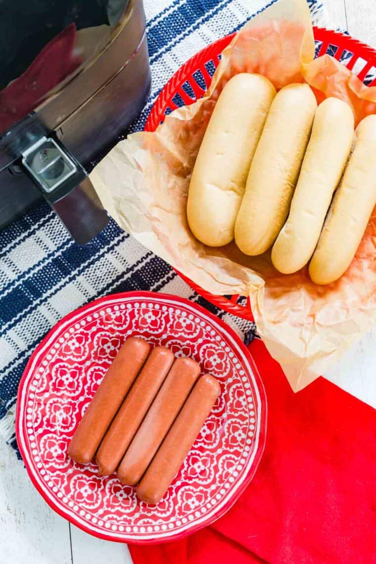 Ingredients needed for air fryer hot dogs - hot dogs and buns.