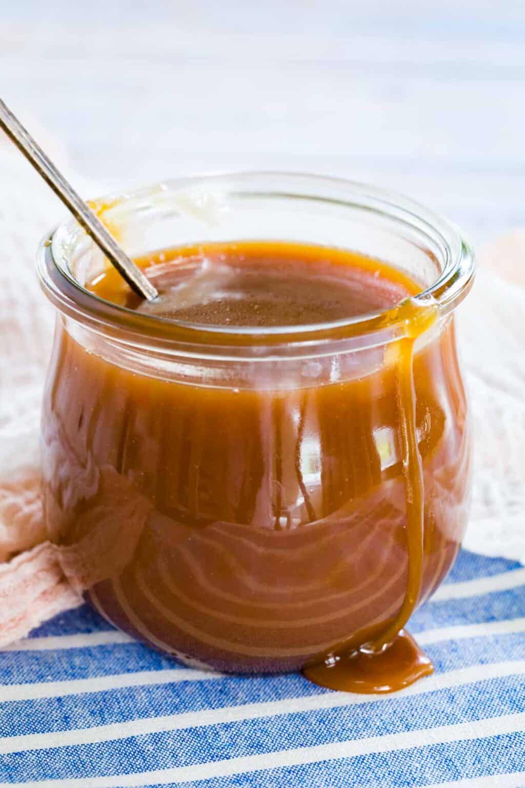 Caramel Sauce Cupcakes and Kale Chips
