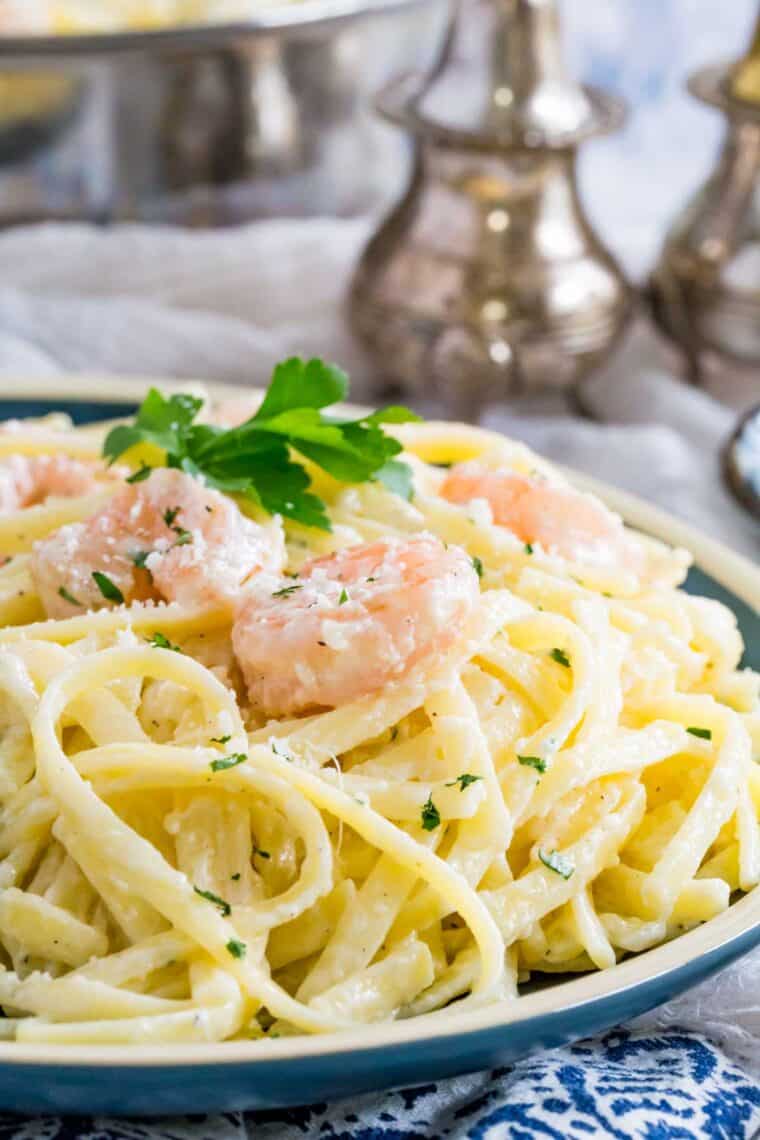 Creamy Shrimp Alfredo | Cupcakes & Kale Chips