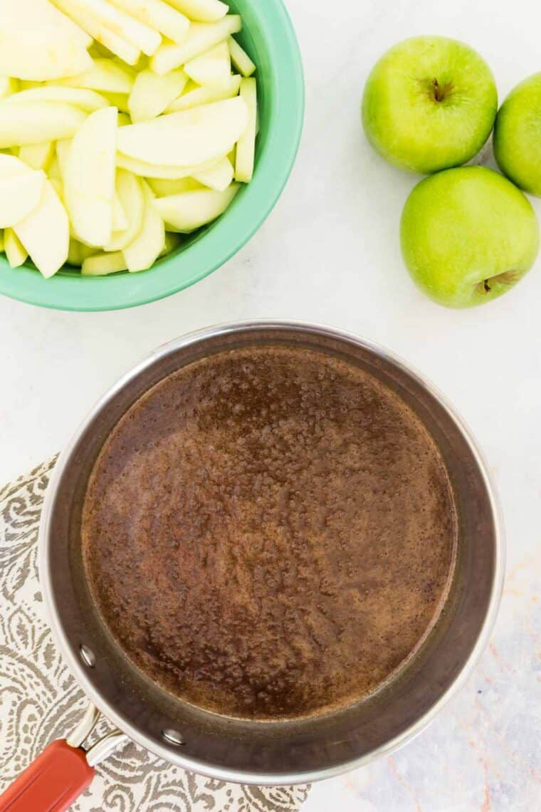 A spice-sugar mix to make apple pie filling.