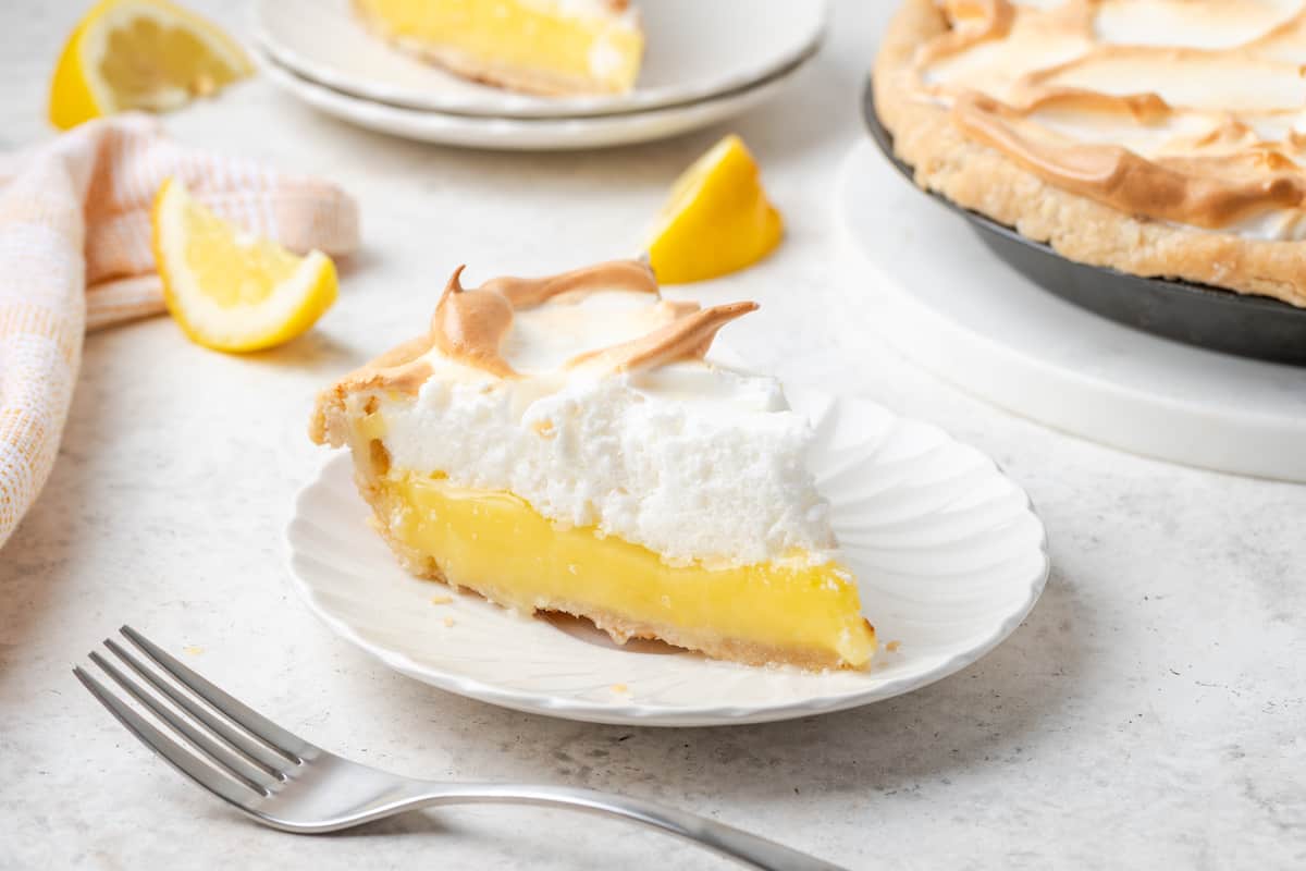 Gluten Free Lemon Meringue Pie - So Easy and Fresh!
