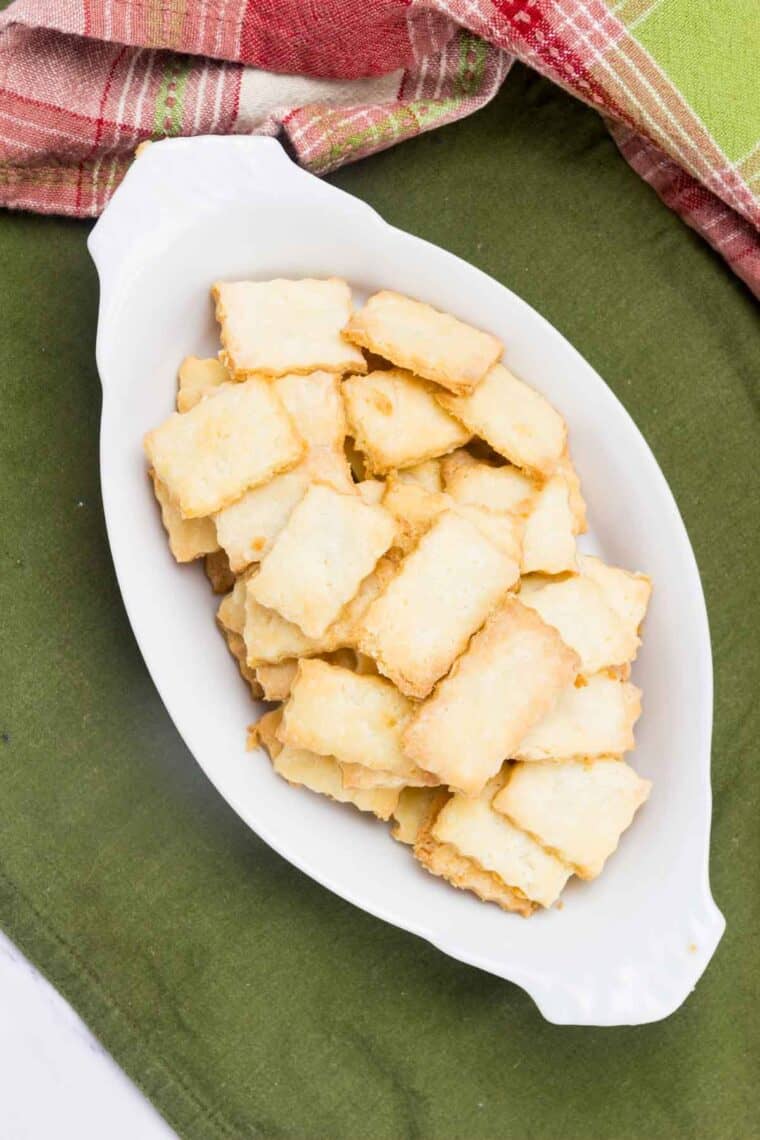 Baked pie crust crackers in a serving dish.