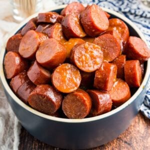 A bowl of slow cooker kielbasa.