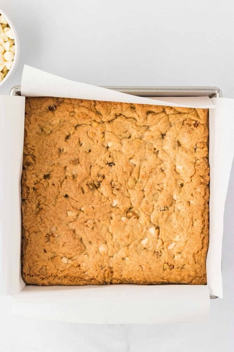 A pan of gluten free blondies cool.