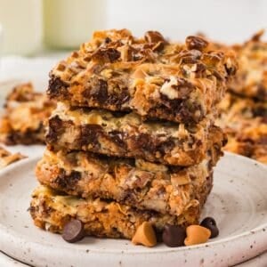 Featured image for gluten-free 7 layer bars.