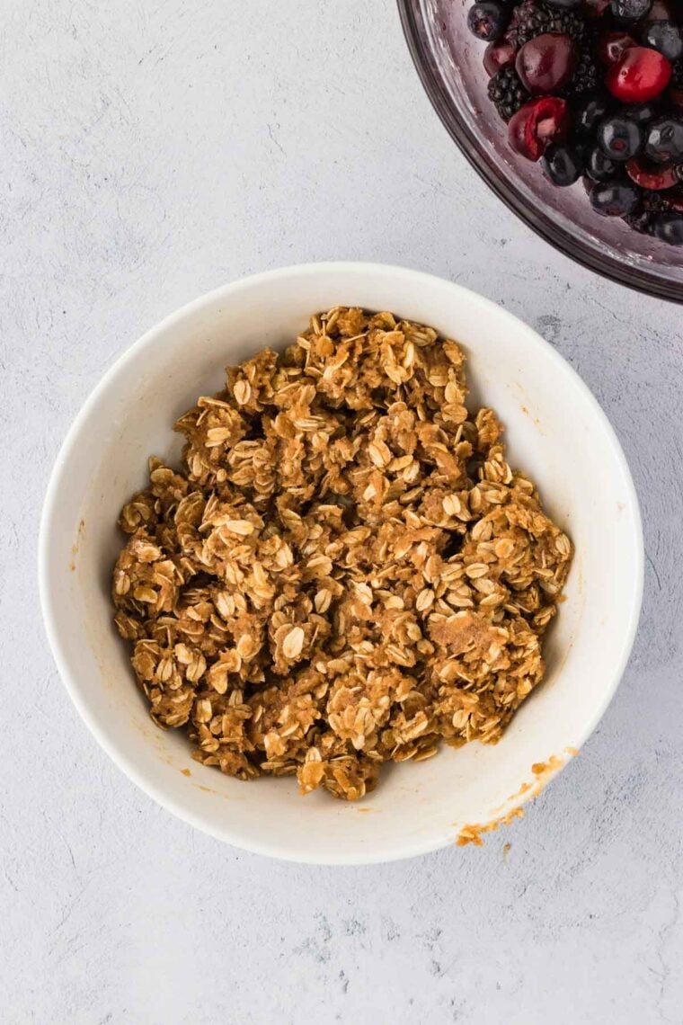 Oat topping for berry crisp.