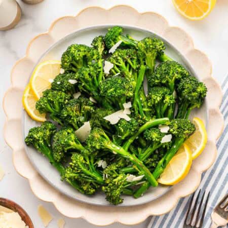 Featured image for sautéed broccolini.