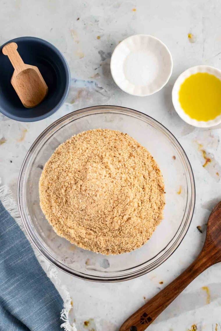 Dried bread cubes blended to crumbs.